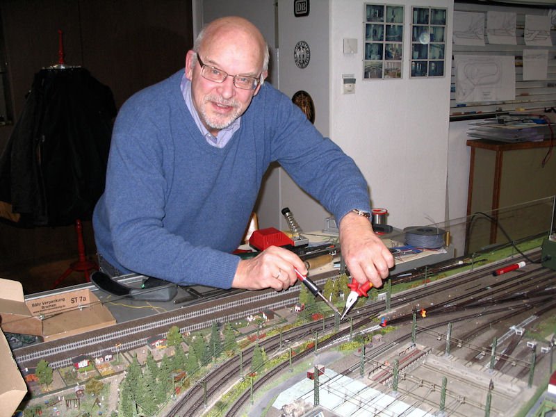 Abbau der Oberleitung durch Michael.